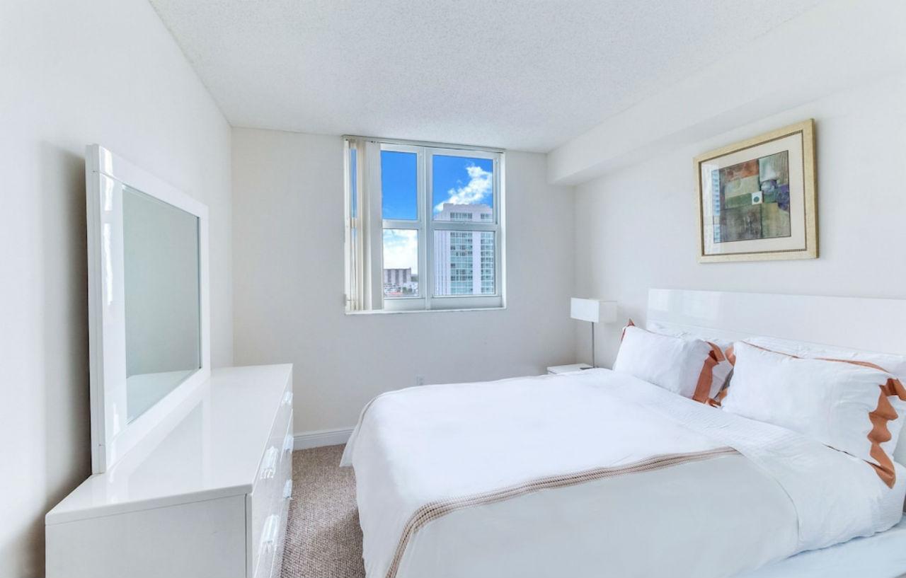 Global Luxury Suites In Sunny Isles Дорел Экстерьер фото