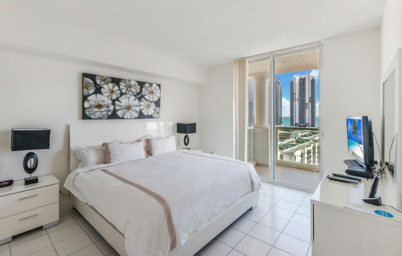 Global Luxury Suites In Sunny Isles Дорел Экстерьер фото