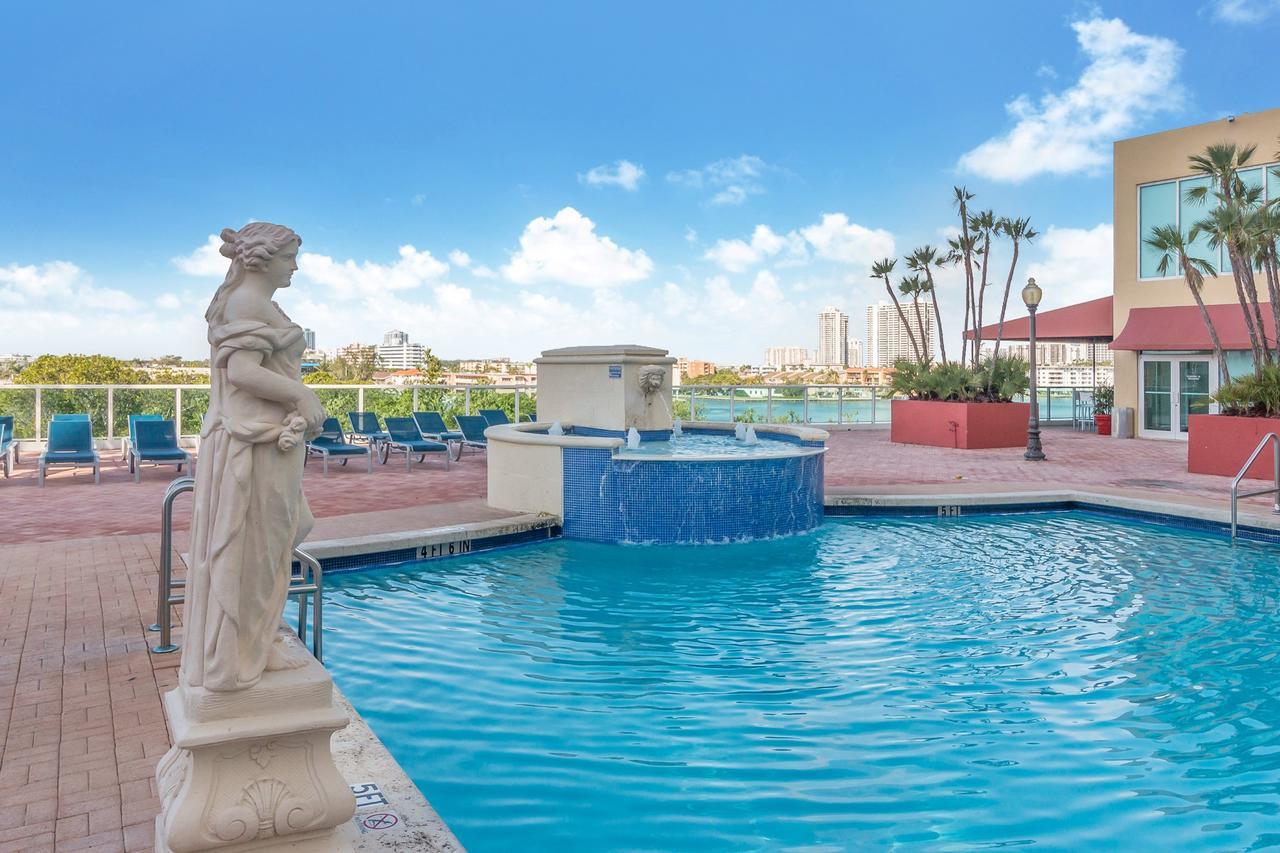 Global Luxury Suites In Sunny Isles Дорел Номер фото